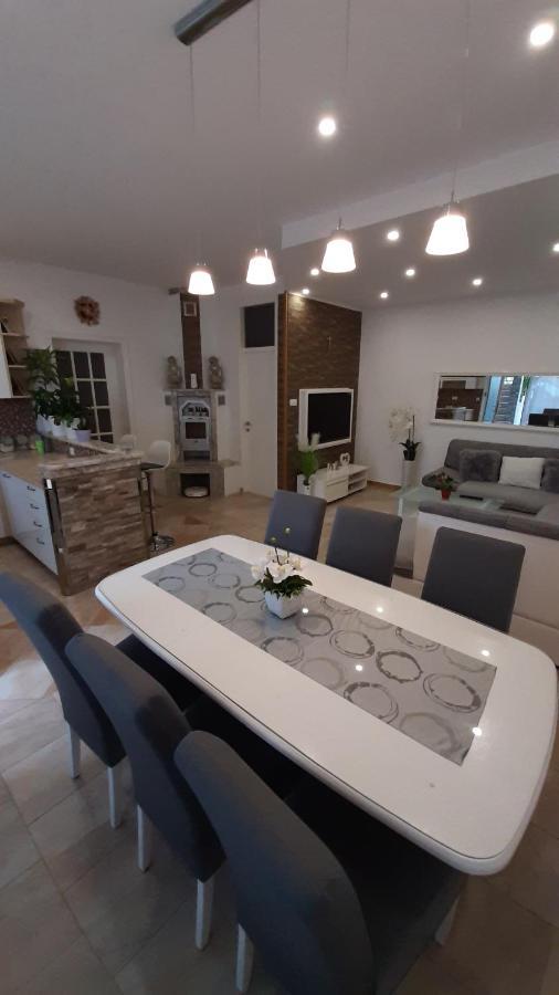 Apartments Ljube ماكارسكا المظهر الخارجي الصورة