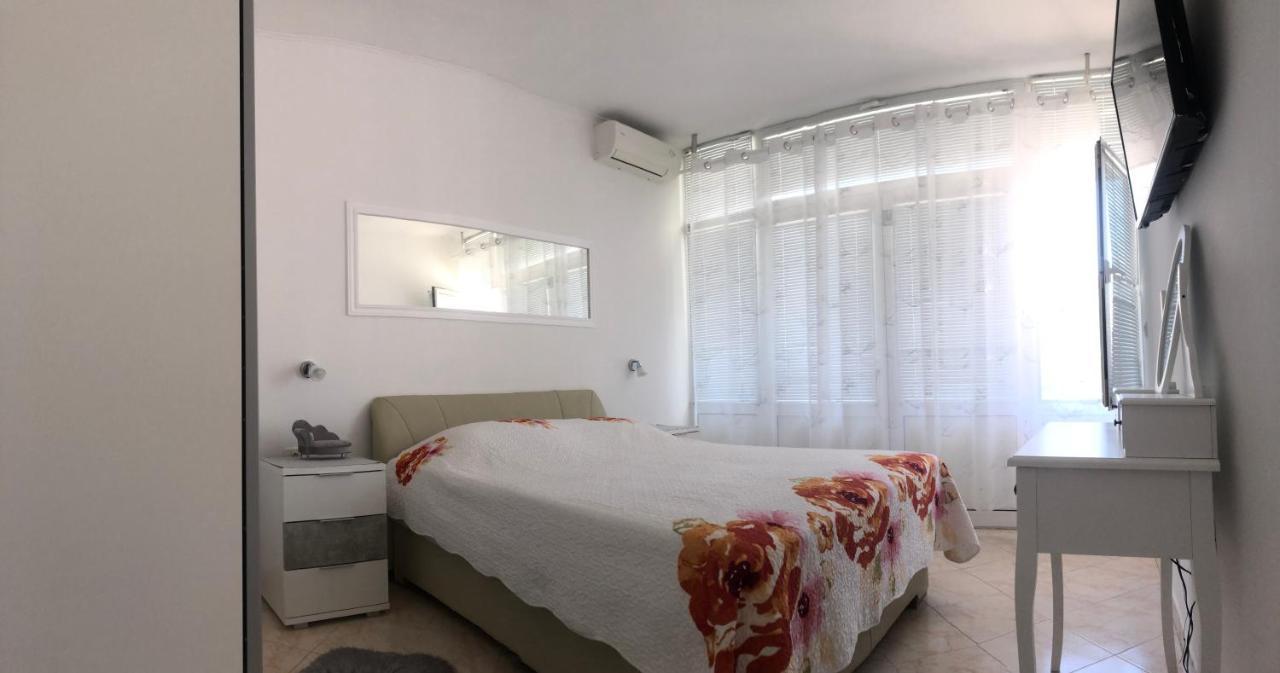 Apartments Ljube ماكارسكا المظهر الخارجي الصورة